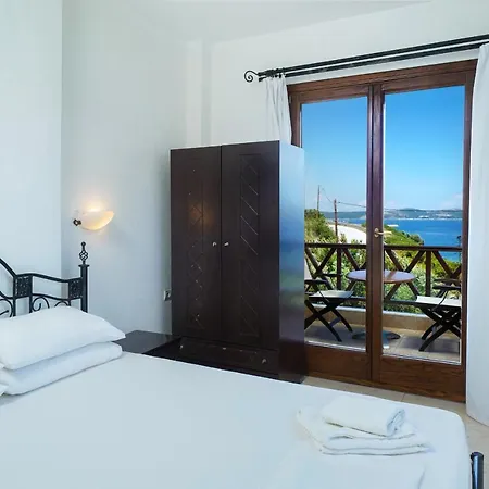 Hotel Pansion Limanaki à Amoliani Extérieur photo
